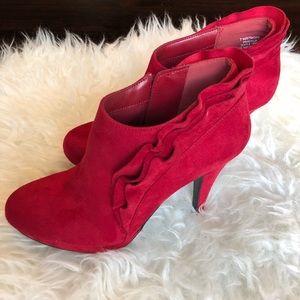 Red Hot heels 🔥